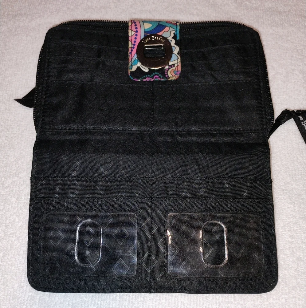 Vera Bradley Turnlock Wallet Paisley Petal Floral Excellent Condition